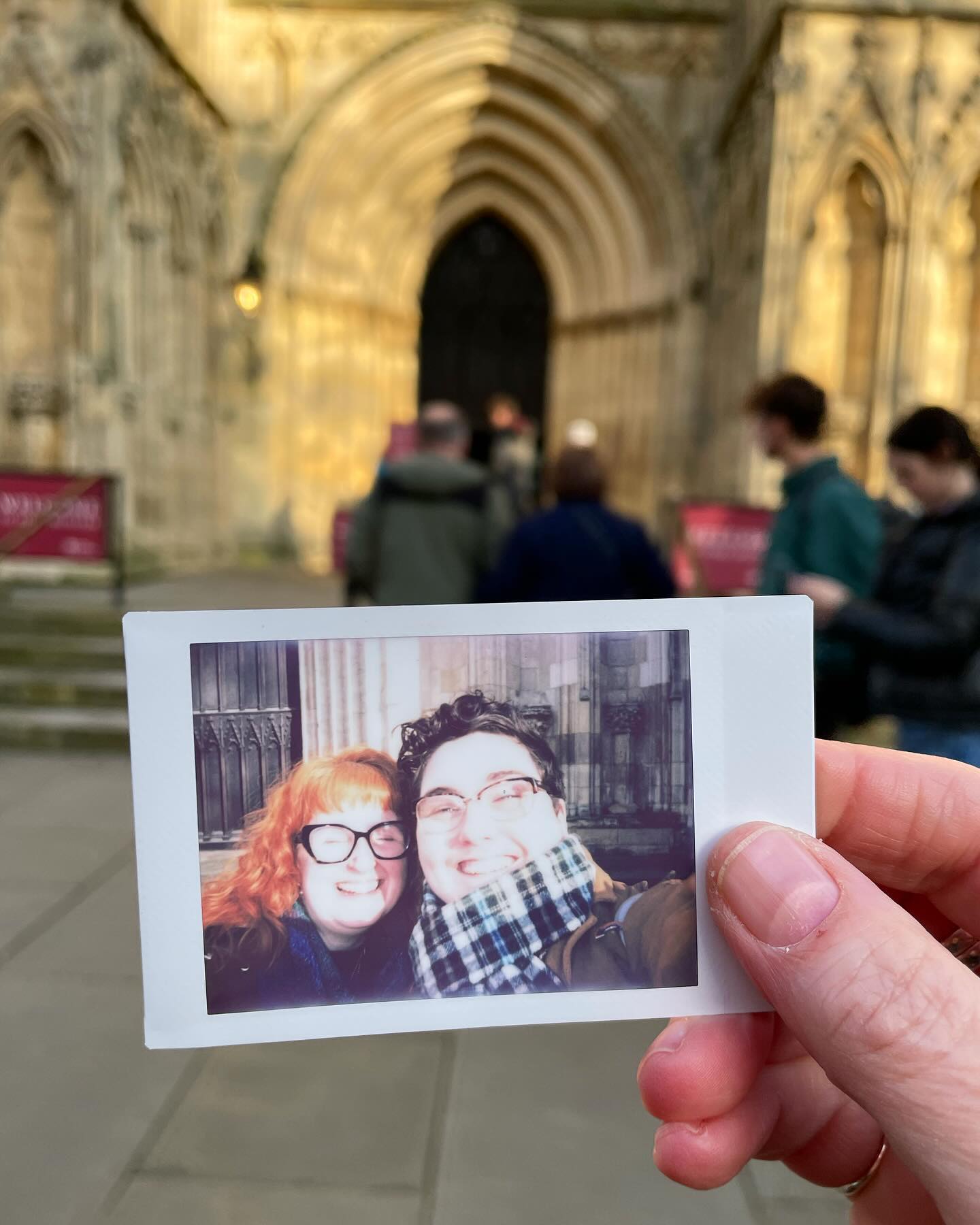 Spent a lovely sunny day in York yesterday with @klausbowpie. We wandered, chatted, took photos, popped into shops, and had brunch (I'll post about that over on @yorkshirefoodadventures). A perfect day for a no fixed plans kinda hangout 👌🏻